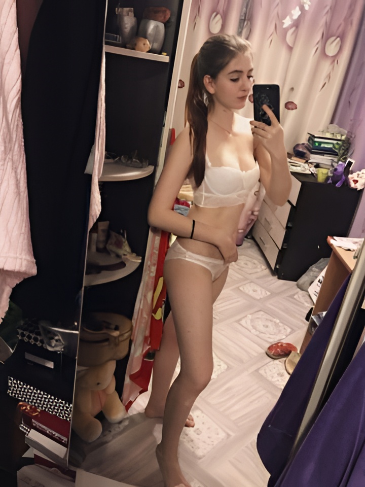 Лолита привлекальеная девушка из Бобруйска цена от 4000 руб