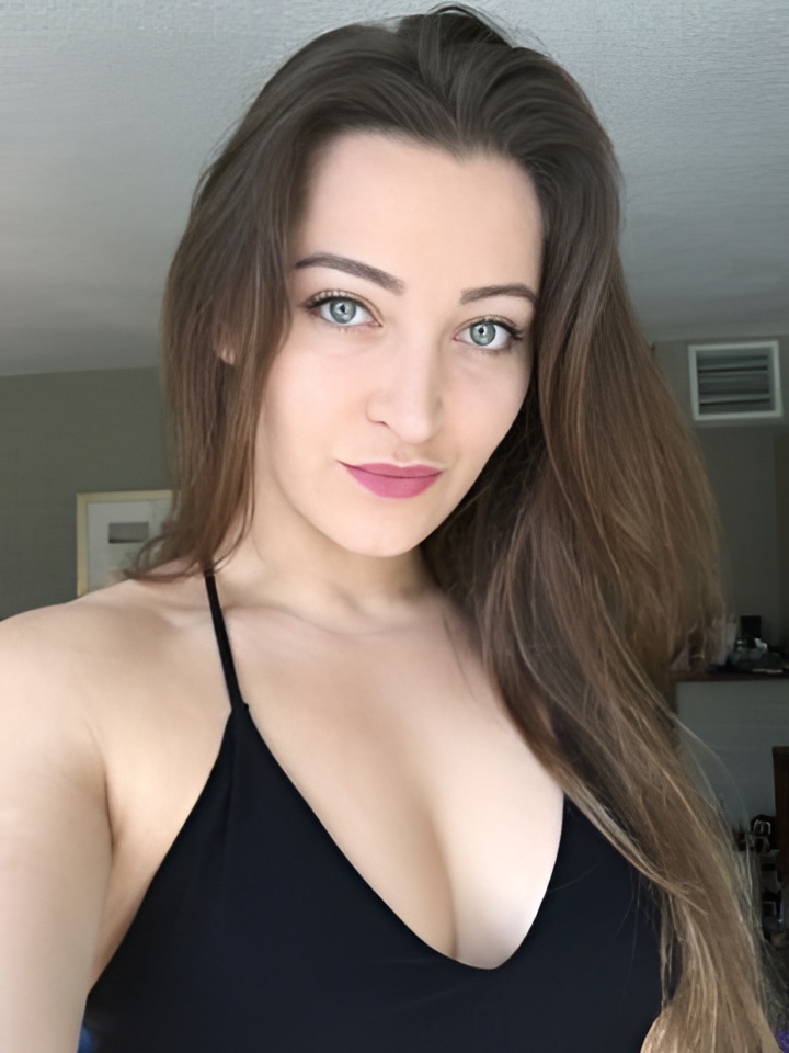 Виктория привлекальеная девушка из Бобруйска цена от 2500 руб