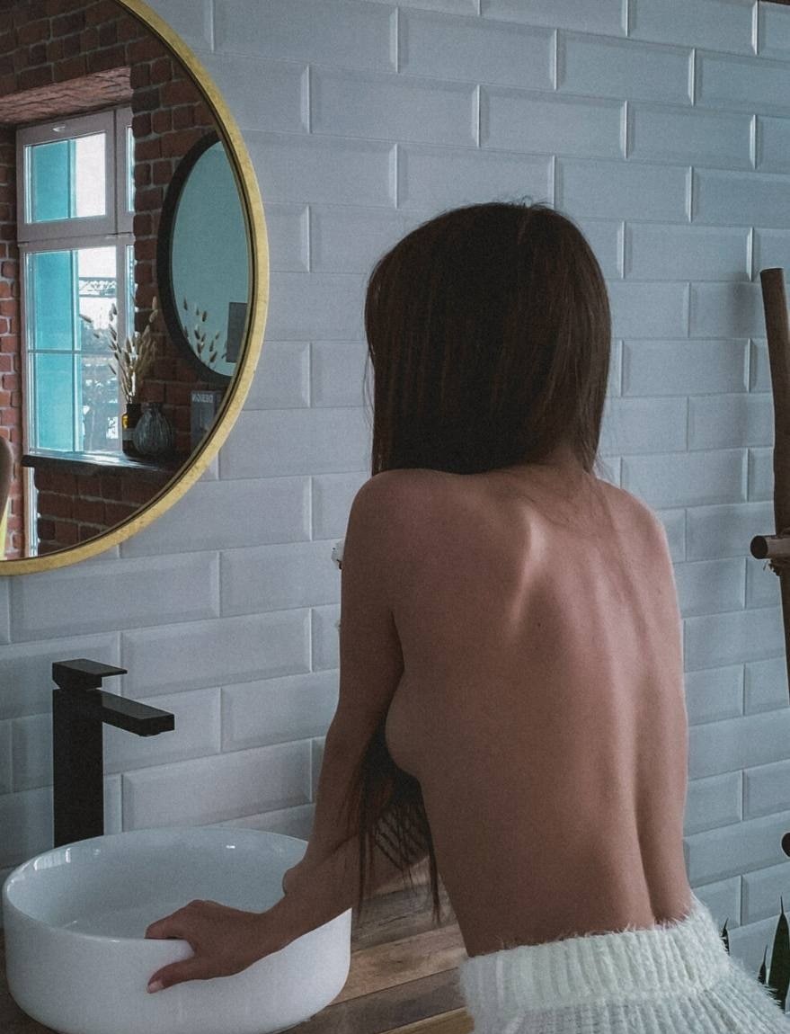 Лиля привлекальеная девушка из Бобруйска цена от 3000 руб