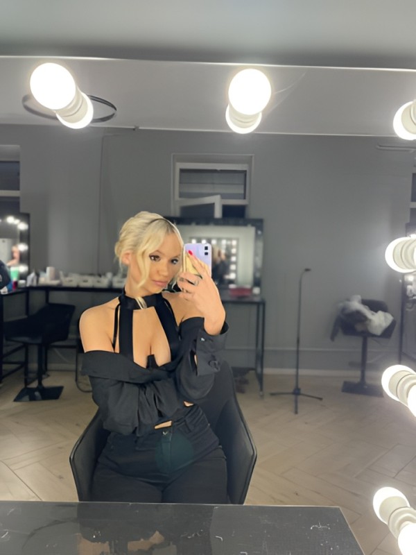 Рада привлекательная девушка из Бобруйска цена от 4000 руб