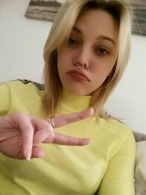 Оля привлекательная девушка из Бобруйска цена от 3500 руб