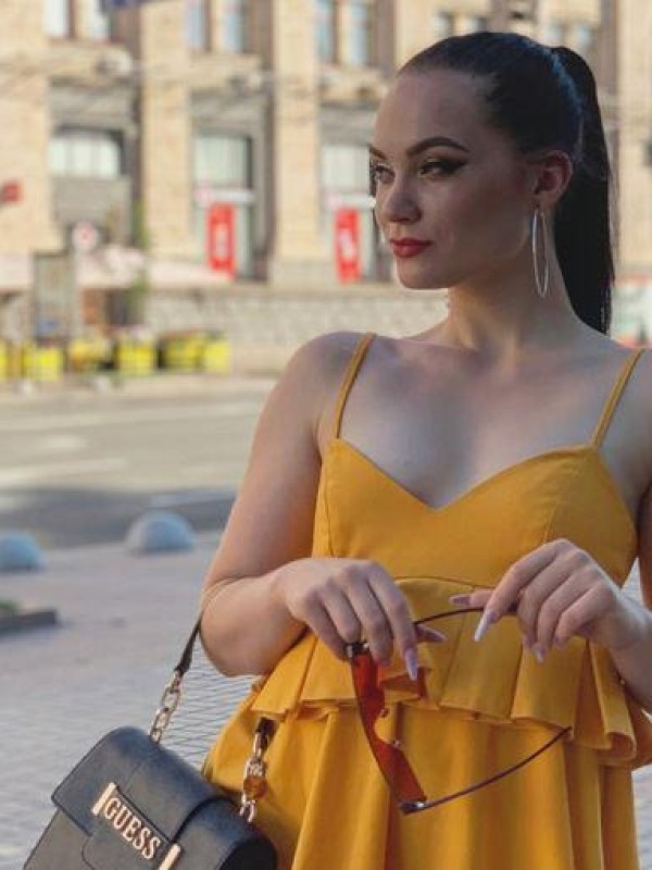 Ника привлекательная девушка из Бобруйска цена от 3500 руб